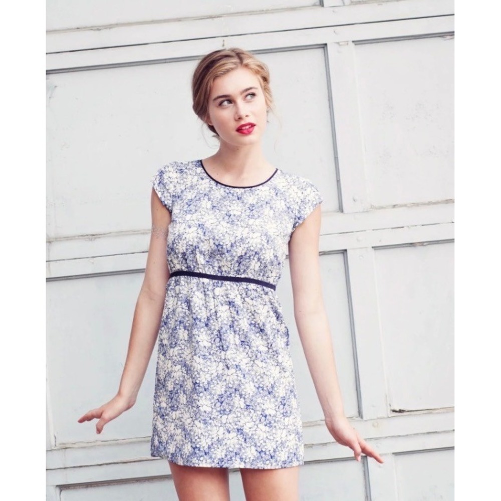 LOFT Petites Blue White Floral Empire Waist Mini Dress Cap Sleeve 0P Cottagecore